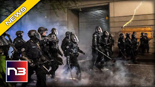 Entire Riot Response Team RESIGNS From Portland Police Department - Do You Wonder Why?