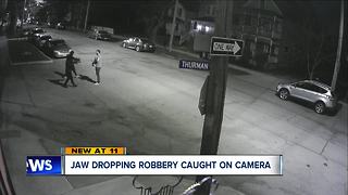 Jaw-dropping armed robbery in Tremont caught on camera