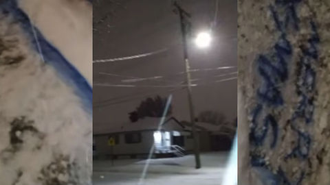 Guy Plays Dirty Snow Shaft Prank On His Brother