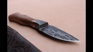 MAKING A DAMASCUS SKINNING KNIFE!!