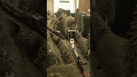 Maker Train and logging train meet at the canyon #shorts #on30 #modeltrains