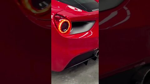 488 - Ferrari