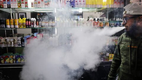 Researchers Say Vaping-Related Lung Injuries Look Like Chemical Burns
