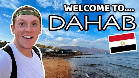 EGYPT'S HIPPIE DIVING TOWN: Dahab, Egypt أجنبي في دهب ، مصر Travel Vlog