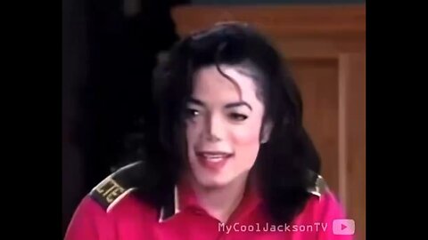 Michael Jackson ignoring Evil Oprah !!!
