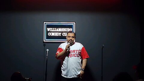 Louie Bee Stand up at Williamsburg Comedy Club 4/28/23