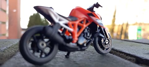 Unboxing and release - KTM 1290R Superduke