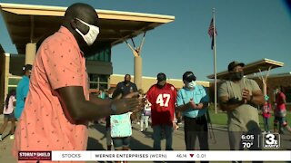 Positively the Heartland: Million Father March greets students returning to classes