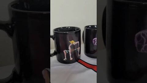 COLOR CHANGING MUGS!