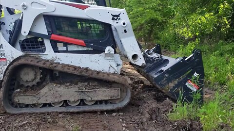 Bobcat T650 CTL Grading ditches, grading dirt & more success! (Finally!)