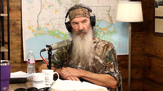 Phil's and Si's Hilarious Wipeouts & 'Duck Dynasty' Déjà Vu | Ep 349