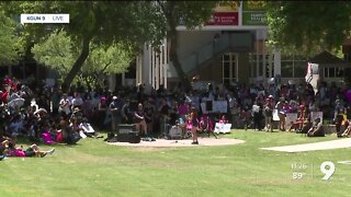 High school students rally at UA over abortion rights