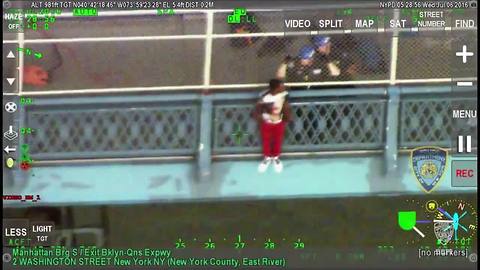 Cops rescue suicidal man on Manhattan Bridge