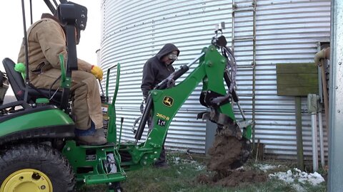 New 6" Trenching Bucket! Electrical Line Failure! Tom, Randall, Tim On It!