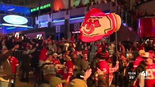 'I wouldn’t miss it': Chiefs fans pack Power & Light District Divisional watch party