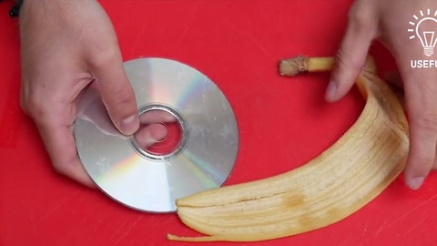 How to get rid of DVD scratches with a banana