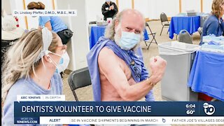 Dentists volunteer to give vaccines