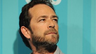 'Saturday Night Live' Will Air Luke Perry's 1993 Episode Tonight