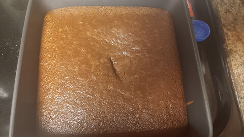 Molasses cake