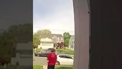 Pizza Delivery Guy Saves The Day #viral #trending