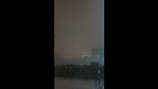 Winter storm brings thundersnow to Cleveland