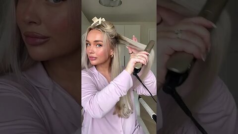 This flicky blowdry hair look is giving major Princess hair by @lauragilmour_ #hairtutorial #hairdo