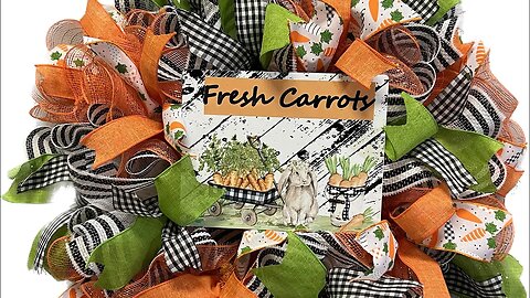 Fresh Carrots Deco Mesh Wreath |Hard Working Mom |How to