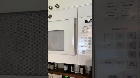 Microwave ovens are NOT an effective Faraday container