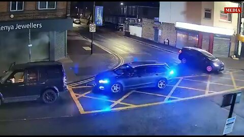 CCTV Robbery: Moment brazen ram raiders in an Audi and a Range Rover break into a London jewellers