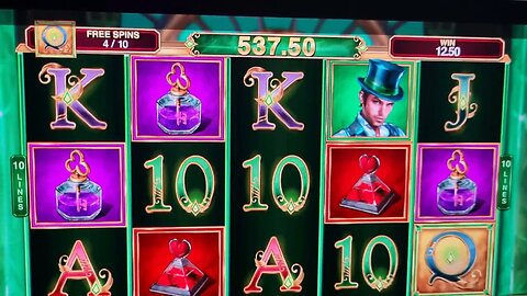 I played BOOK OF OZ slot and Won