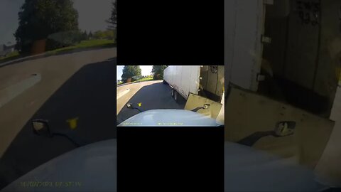 Trailer door VS volvo truck mirror