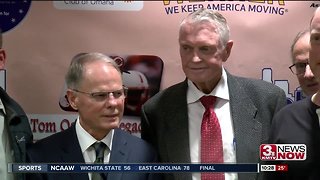 Frank Solich receives Tom Osborne Legacy Award