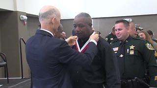 Governor honors veterans in Palm Beach County