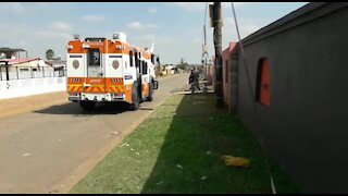 SOUTH AFRICA - Johannesburg - Eldorado Park protests (Video) (bEm)