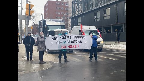 Ottawa mayor declares state of emergency to deal with trucking blockade