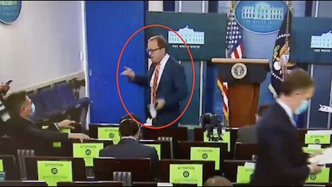 ABC's Jon Karl Gets Caught Red Handed When He Thinks Cameras Are Off
