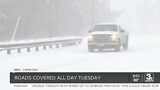 Snow hits the Omaha metro area, roads covered all day Tuesday
