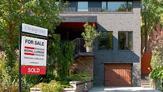 Quebec Millennials Have Been Buying Homes In Droves Recently & Here's Why