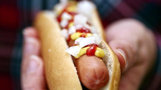 The Best Hot Dogs Of Fast Food Chains