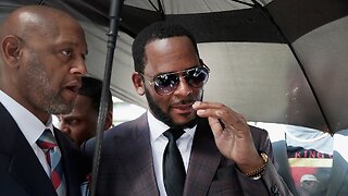 R. Kelly Held In Chicago Jail Without Bond On Sex Crime Charges
