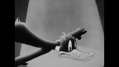 Looney Tunes - Scrap Happy Daffy (1943)