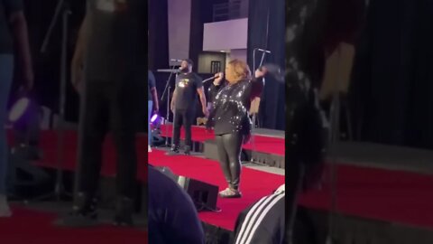 🔥🔥🔥Kim Burrell "I Call You Holy" #KimBurrell #PastorKimBurrell #KimBurrellLive