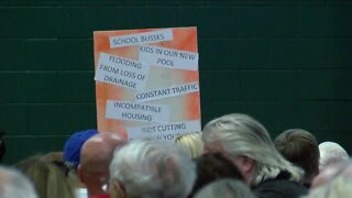 Controversy among residents at Riviera Golf Course meeting
