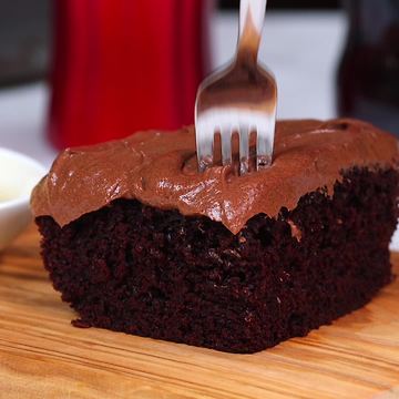 Chocolate Oreo Cherry Coke Cake - Taste of the Frontier