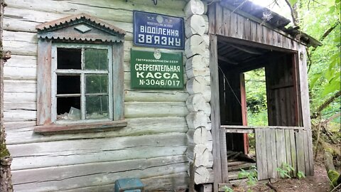 Exploring a small abandoned village in the Chernobyl Exclusion Zone