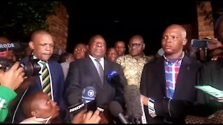 MEDIA: SA President Cyril Ramaphosa outside Winnie Madikizela-Mandela's home in Soweto (7mQ)