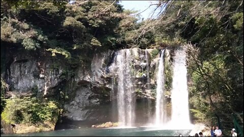 Living in Jeju Island, Korea for 1 Month - Day 17, Cheonjiyeon Waterfall