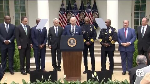 Detroit Chief James White, Mayor Mike Duggan meet with President Biden at White House