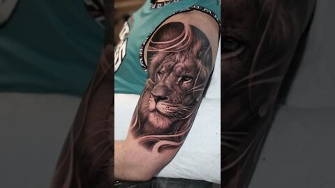 Beautiful And Majestic Lion Tattoo