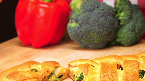 Broccoli and Chicken Braid